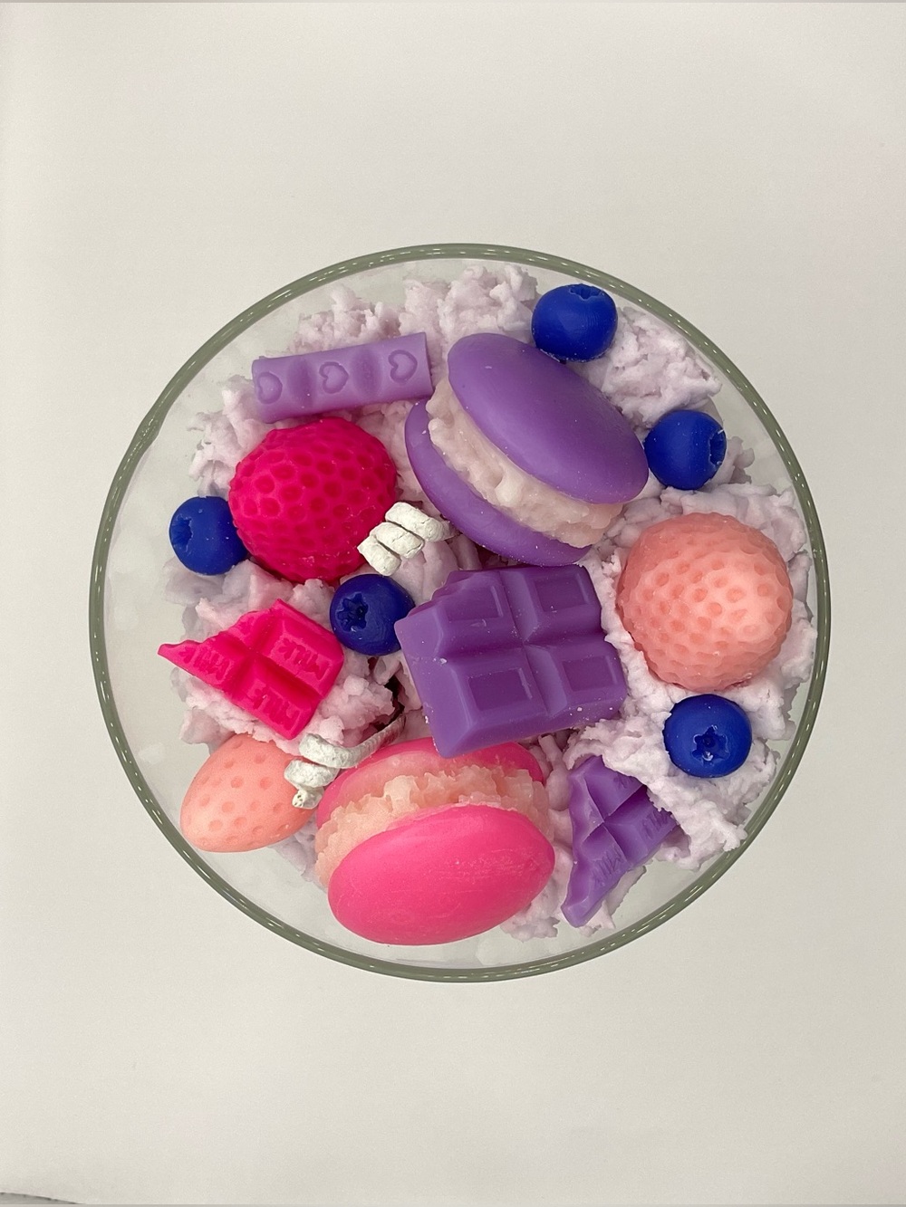 🕯️🍓Strawberry Açaí Dessert Style Candle 🍦🍨 - Picture 5 of 5